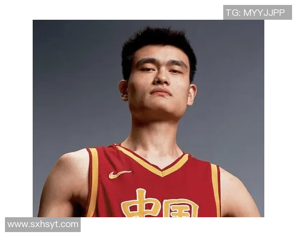 姚明重返2020春晚舞台展现篮球魅力与文化传承的精彩瞬间