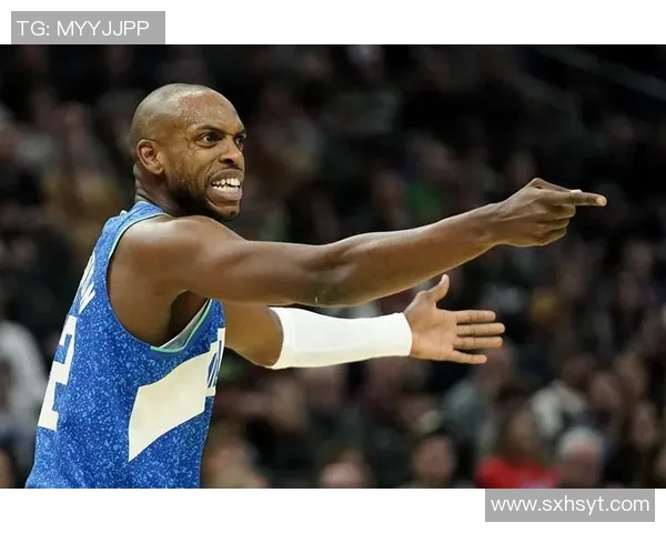 篮球明星傻笑背后的故事与心路历程揭秘让我们一起感受他们的真实与幽默